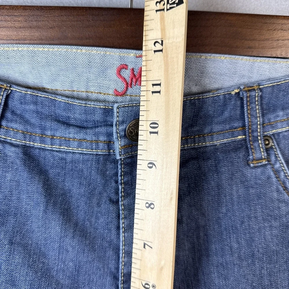 Smiths Dungarees Capri Jeans Women Size 12 Blue Denim Crop Stretch Coastal Vacay - Picture 7 of 13